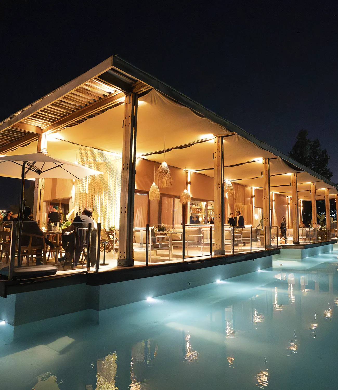 Casa Fabric Remeros - Salón de eventos en Remeros, ideal para celebraciones y reuniones empresariales en el norte del GBA